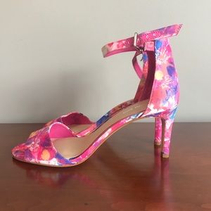 Gianni Bini | Floral sandal Sz. 10